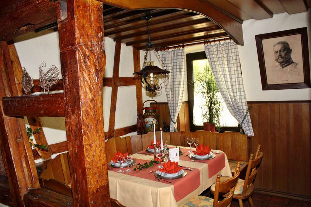 Akzent Hotel Goldener Ochsen Cröffelbach Restoran fotoğraf